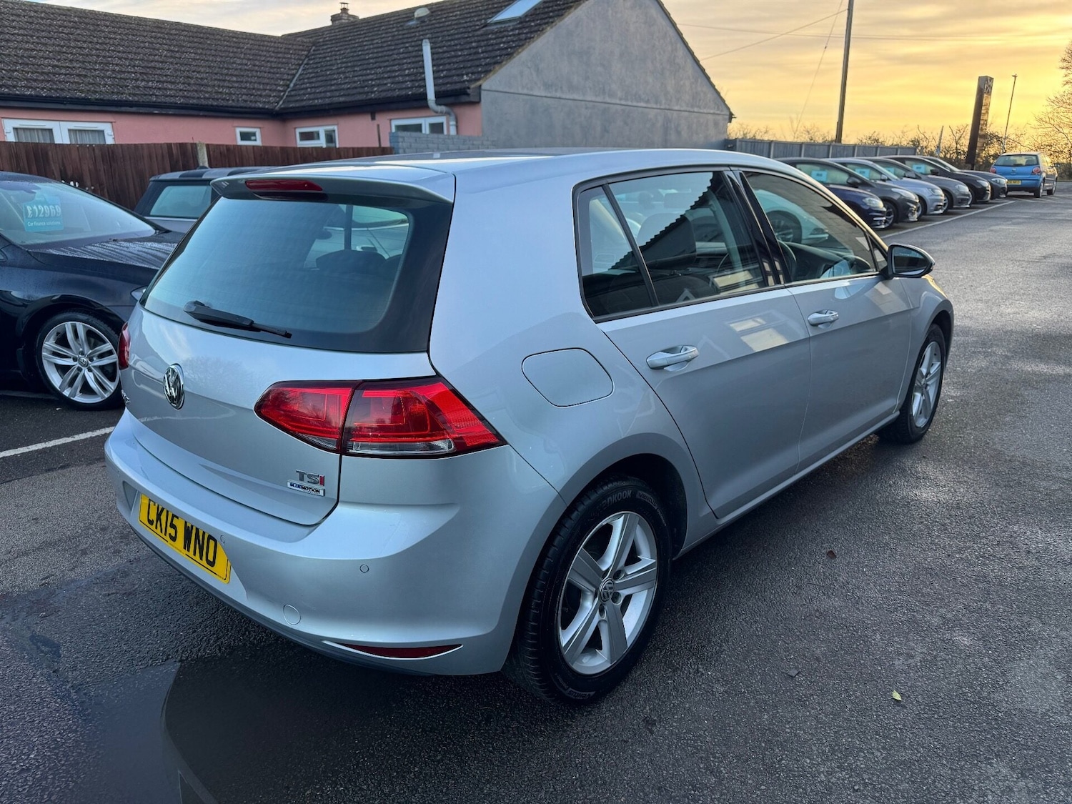 Used Volkswagen Golf 2015 for sale - 77167118: Photo 2