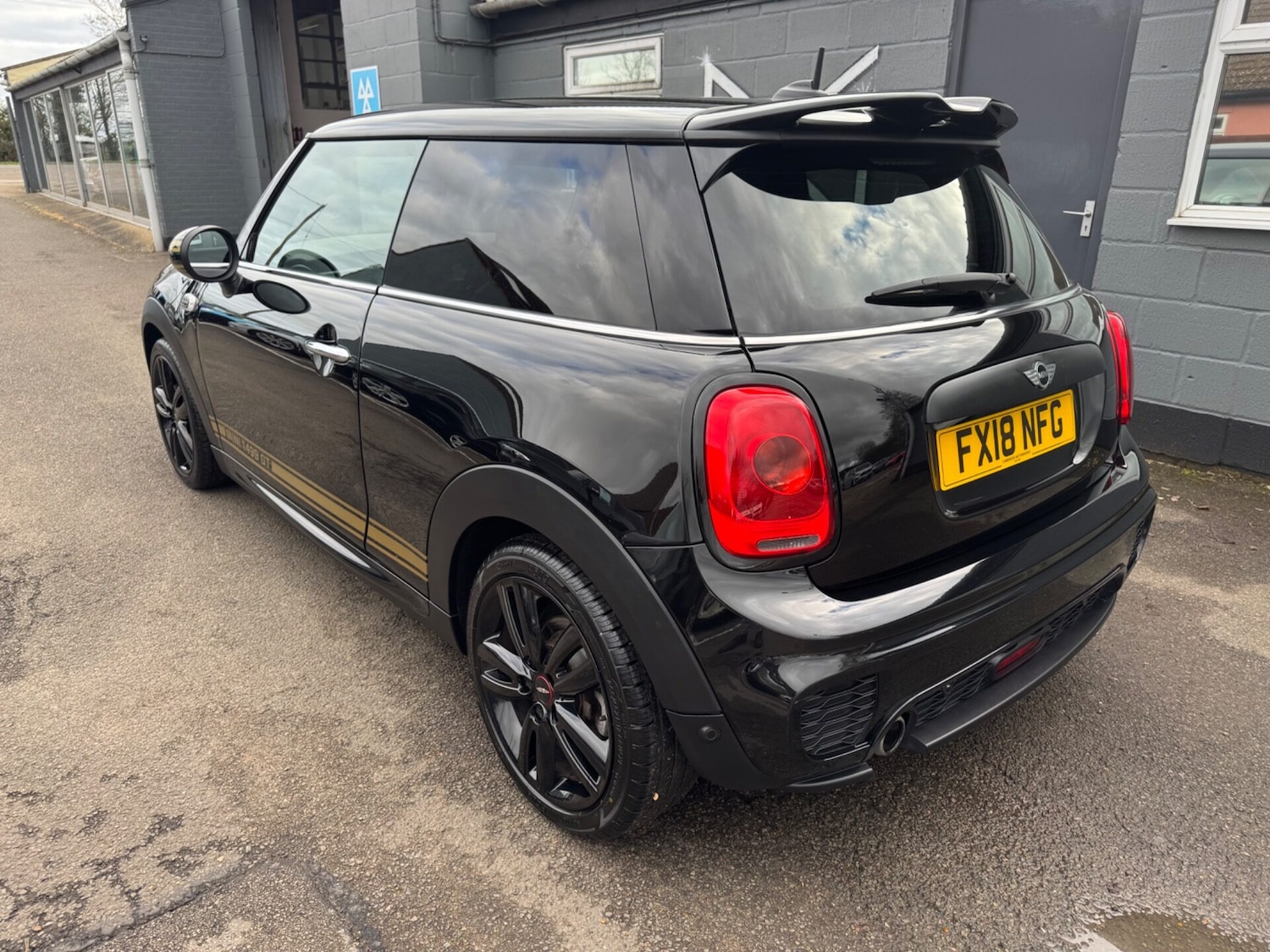 Used MINI Hatch 2018 for sale - 77337741: Photo 8