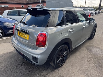 Used MINI Hatch 2019 for sale - 75387840: Photo
