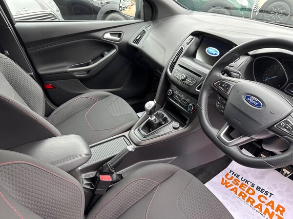 Used Ford Focus 2017 for sale - 76042510: Photo 12