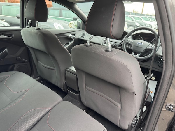Used Ford Focus 2017 for sale - 76042510: Photo 19