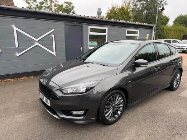 Used Ford Focus 2017 for sale - 76042510: Photo 7