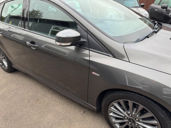 Used Ford Focus 2017 for sale - 76042510: Photo 9