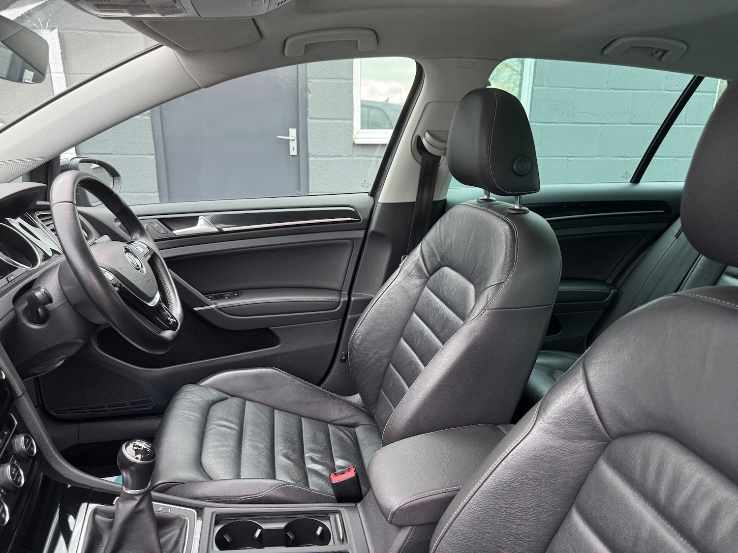 Used Volkswagen Golf 2016 for sale - 77167119: Photo 31