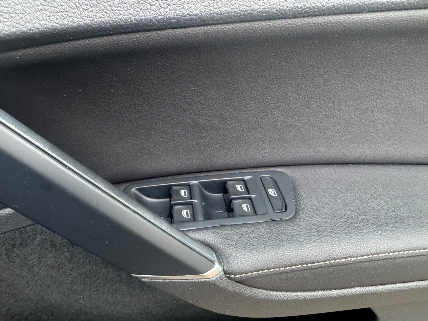 Used Volkswagen Golf 2016 for sale - 77167119: Photo 38