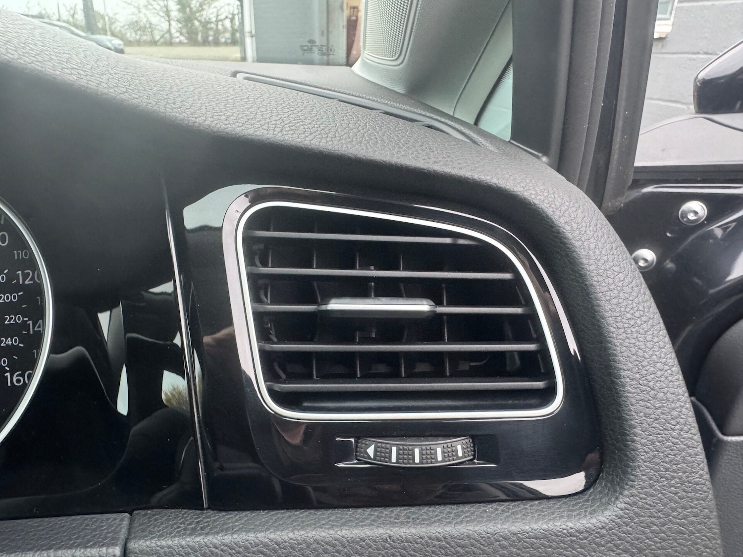 Used Volkswagen Golf 2016 for sale - 77167119: Photo 39