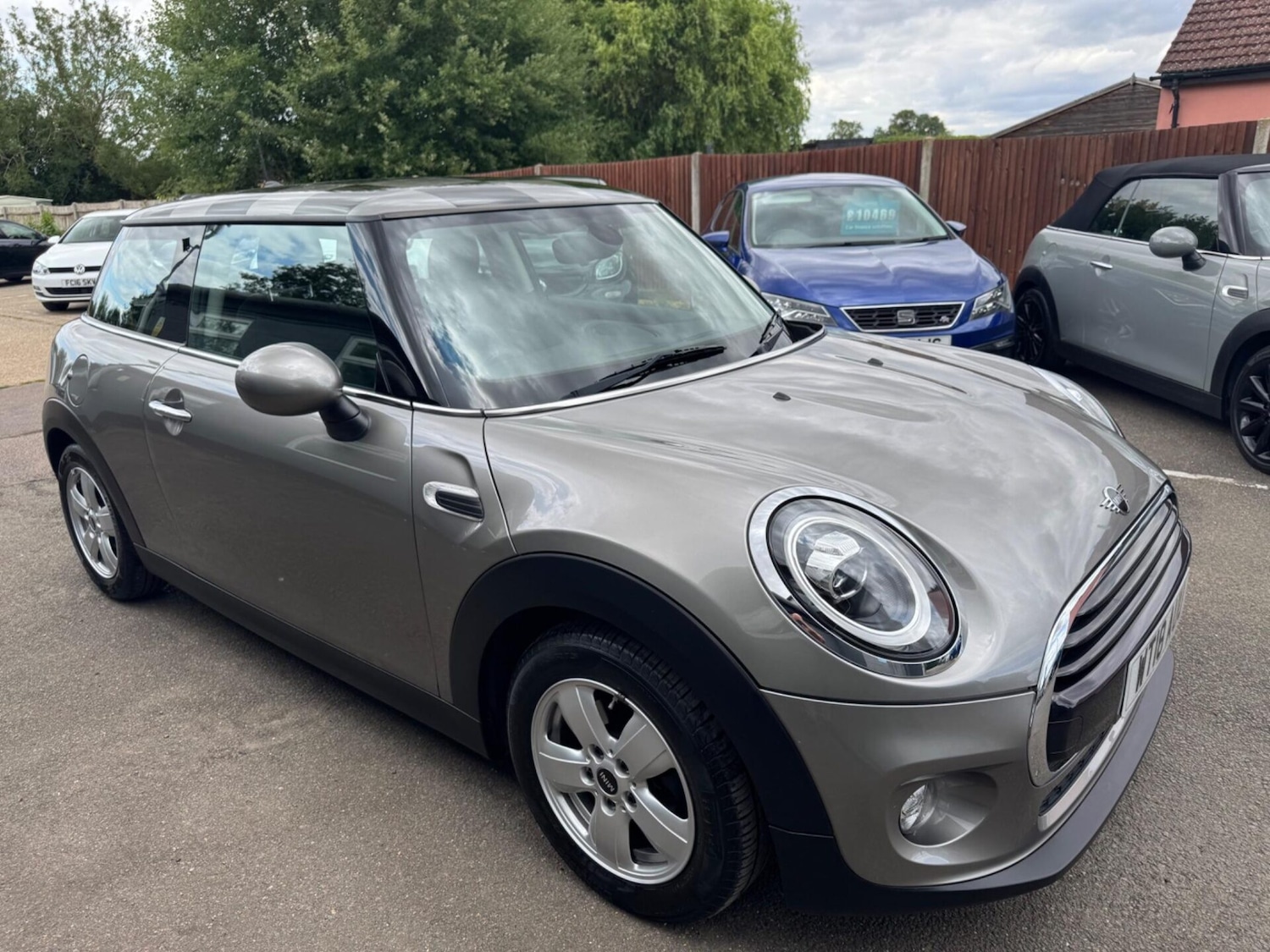 Used MINI Hatch 2018 for sale - 76576600: Photo 1