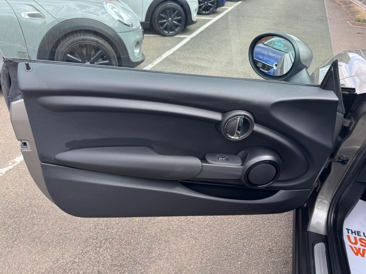 Used MINI Hatch 2018 for sale - 76576600: Photo 25