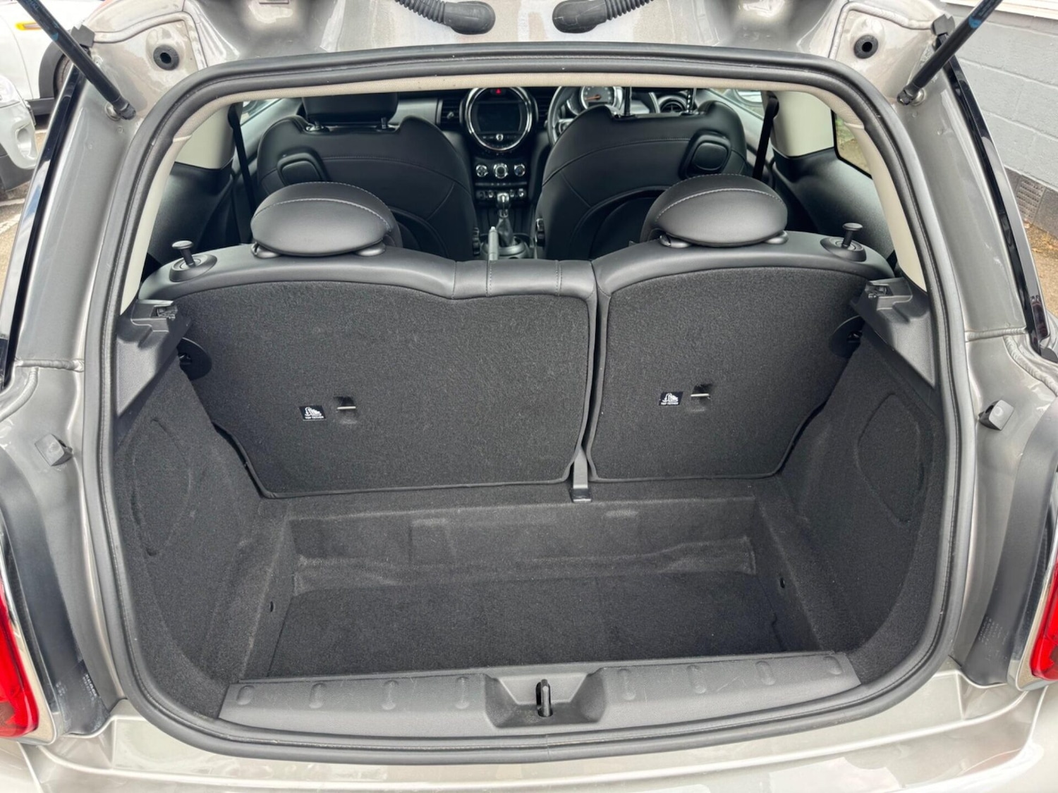 Used MINI Hatch 2018 for sale - 76576600: Photo 31