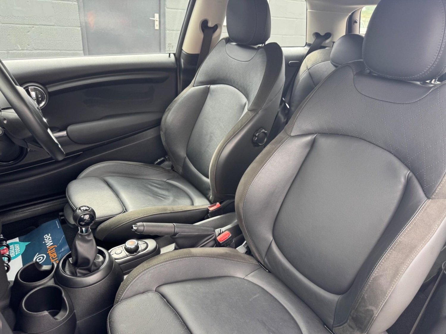 Used MINI Hatch 2018 for sale - 76576600: Photo 35