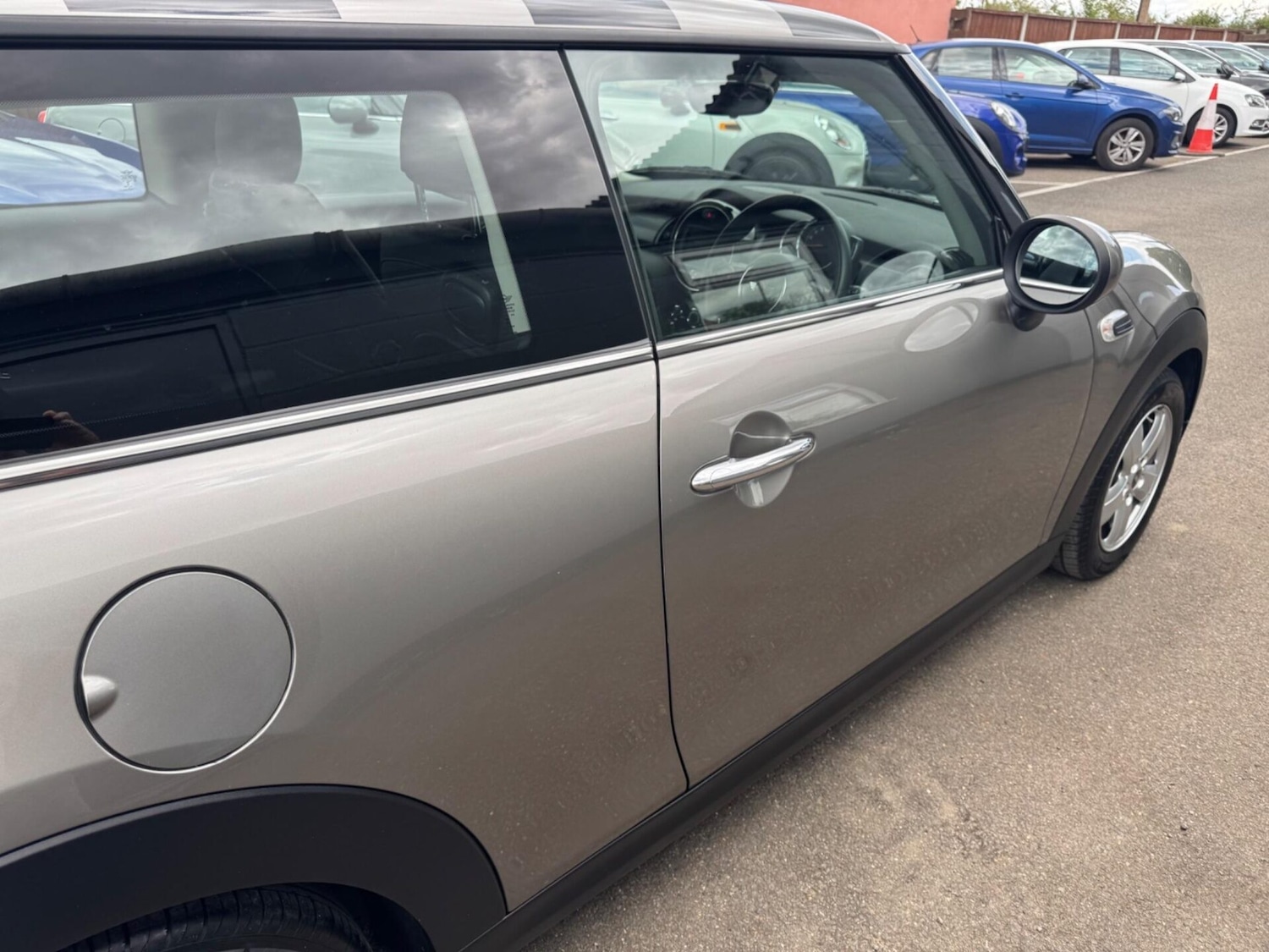 Used MINI Hatch 2018 for sale - 76576600: Photo 44