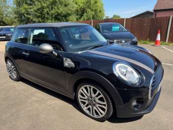(67) - 1.5 Cooper Seven Euro 6 (s/s) 3dr