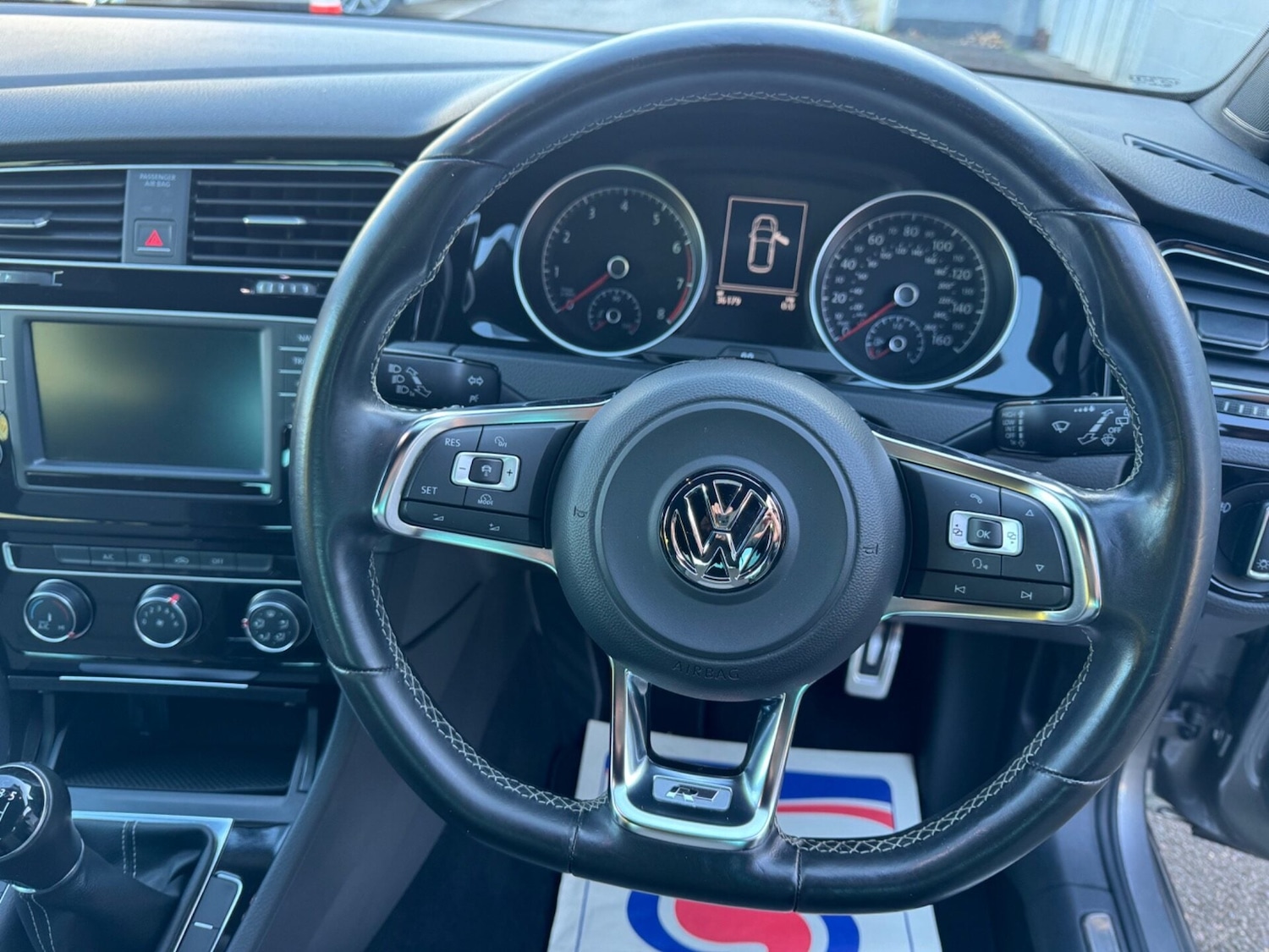 Used Volkswagen Golf 2016 for sale - 76798563: Photo 24