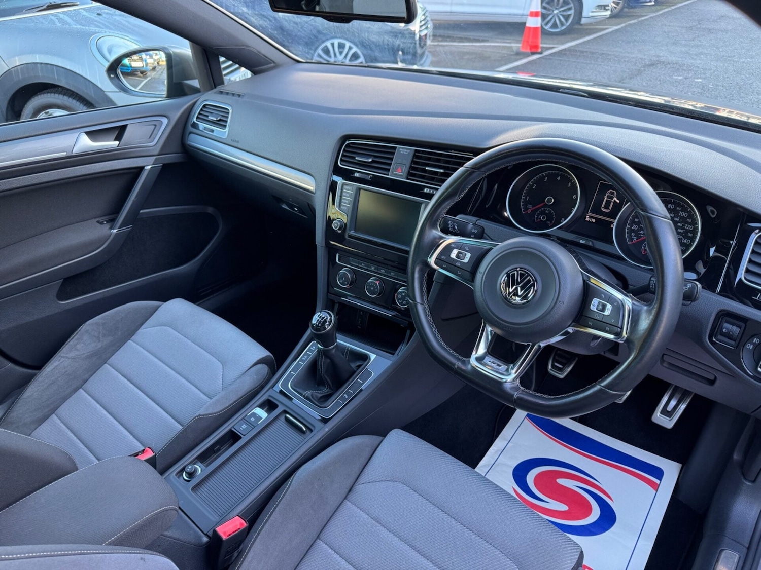 Used Volkswagen Golf 2016 for sale - 76798563: Photo 31