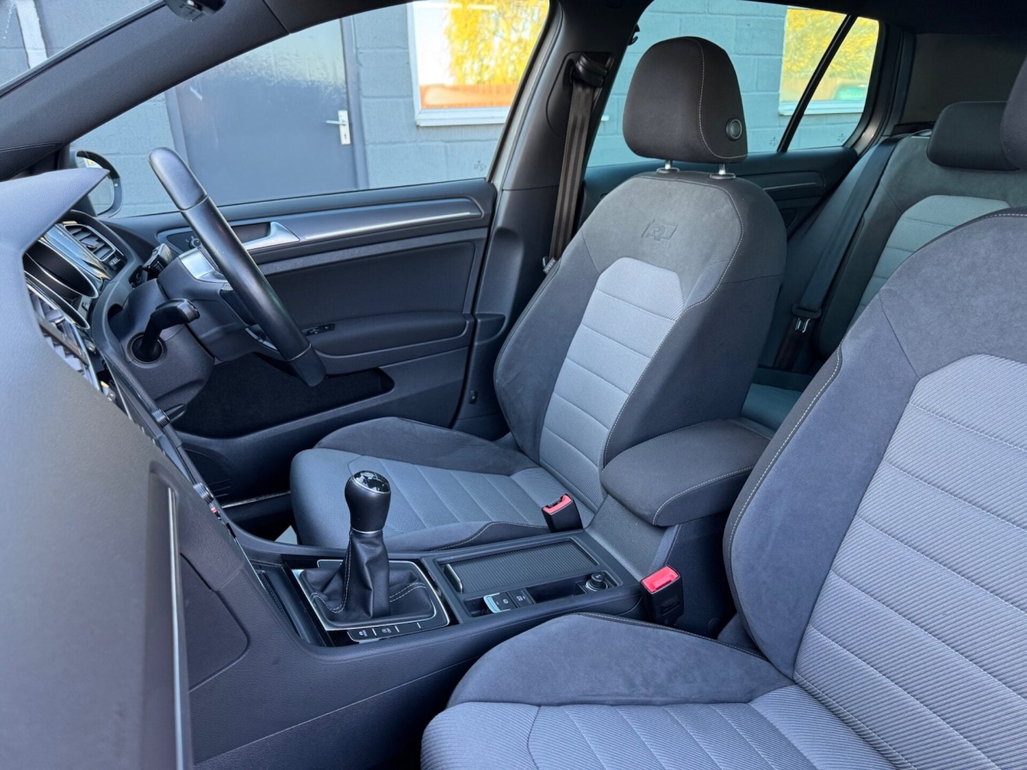 Used Volkswagen Golf 2016 for sale - 76798563: Photo 53