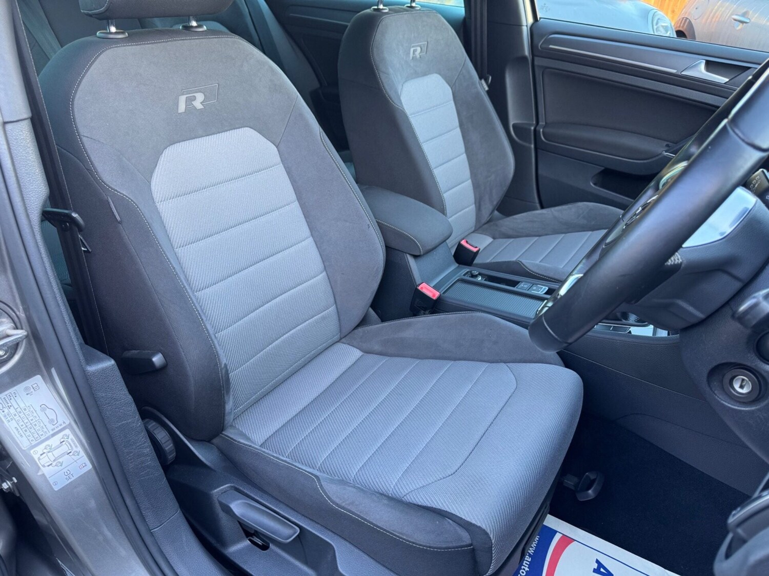 Used Volkswagen Golf 2016 for sale - 76798563: Photo 56