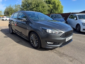 Used Ford Focus 2017 for sale - 75740900: Photo