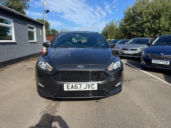 Used Ford Focus 2017 for sale - 75740900: Photo