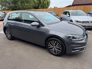 Used Volkswagen Golf 2017 for sale - 79854938: Photo