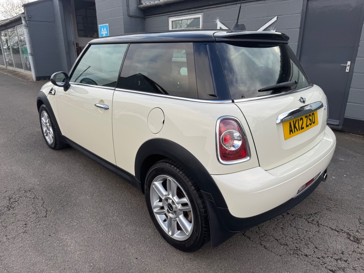 Used MINI Hatch 2012 for sale - 77744445: Photo 9