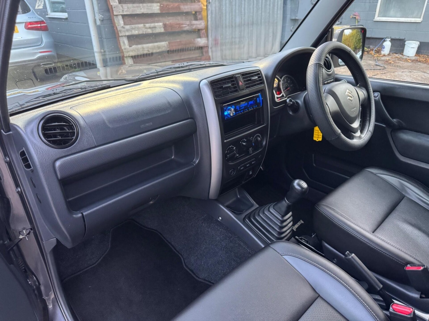 Used Suzuki Jimny 2016 for sale - 76576611: Photo 8