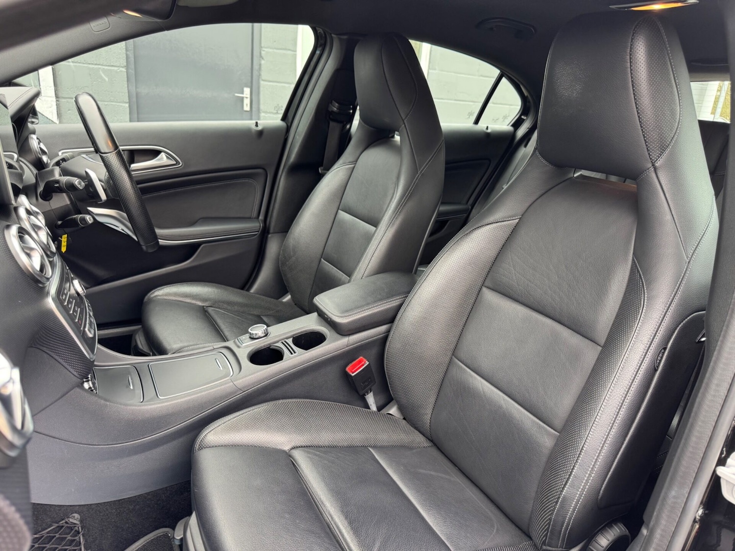 Used Mercedes-Benz A-Class 2016 for sale - 77591559: Photo 33