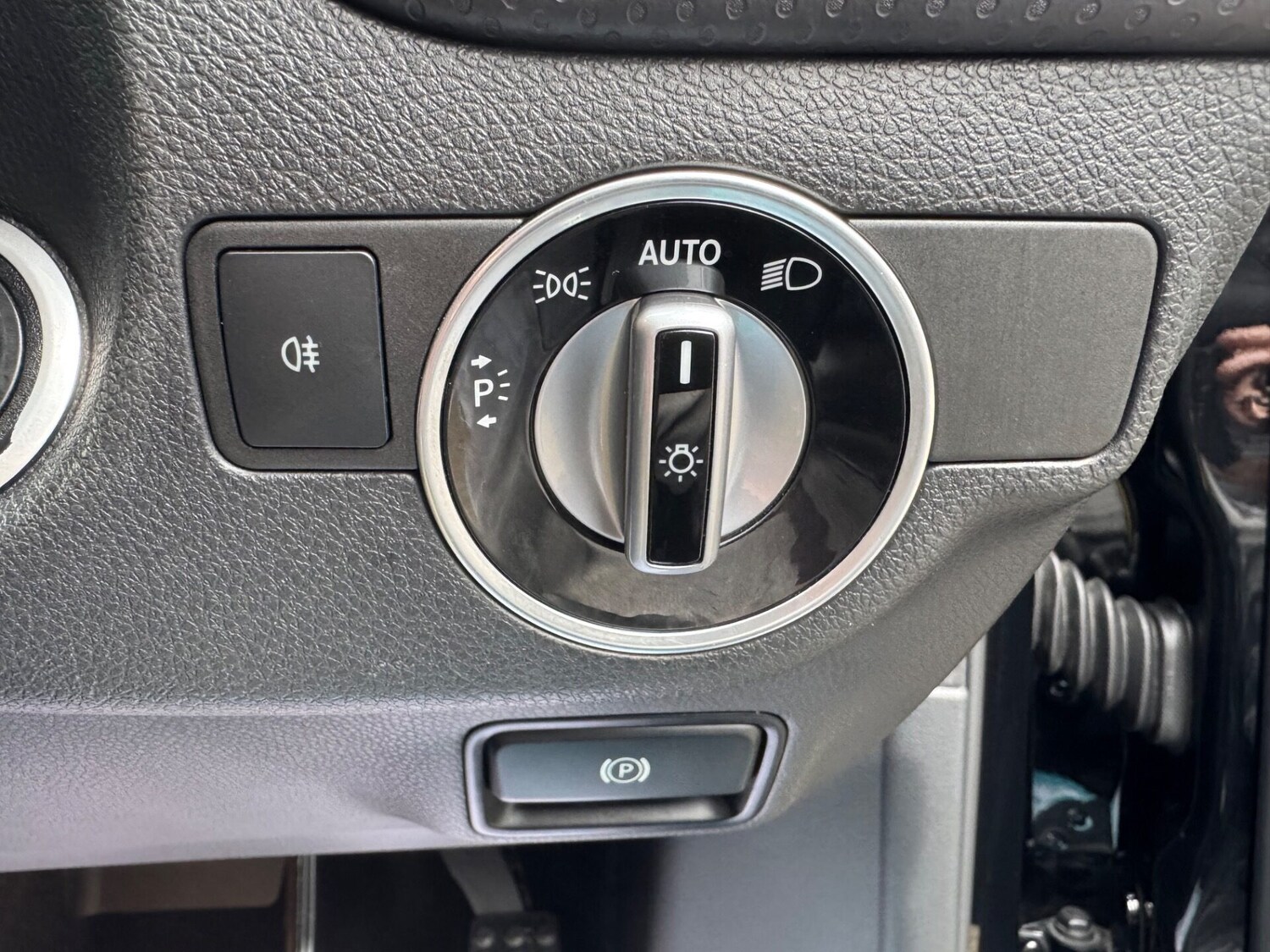 Used Mercedes-Benz A-Class 2016 for sale - 77591559: Photo 45