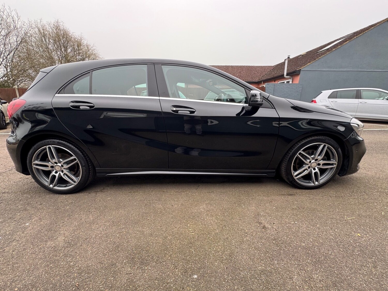 Used Mercedes-Benz A-Class 2016 for sale - 77591559: Photo 5