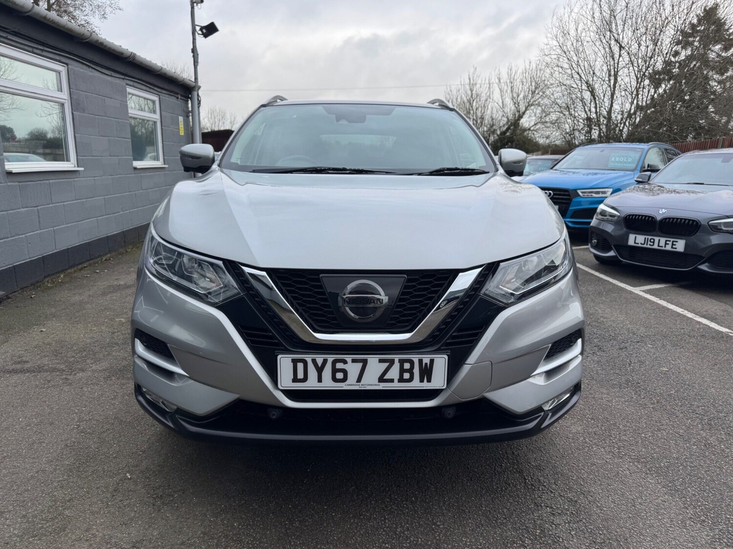 Used Nissan Qashqai 2017 for sale - 77211347: Photo 3