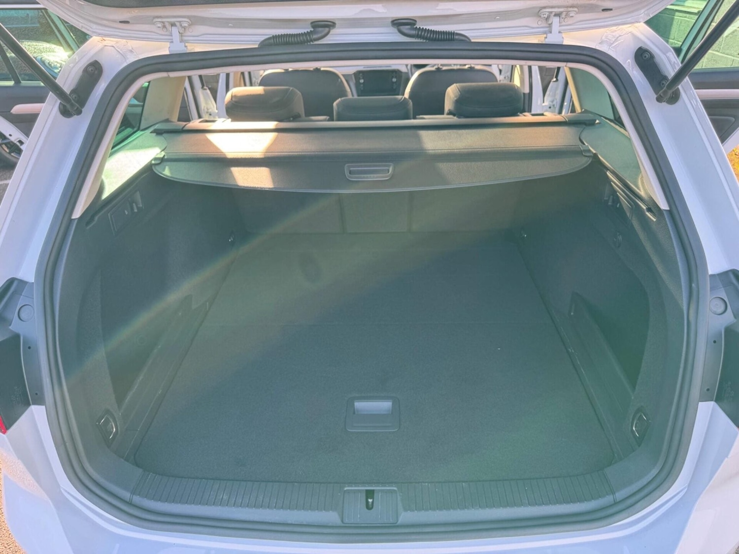 Used Volkswagen Passat 2018 for sale - 77167108: Photo 49