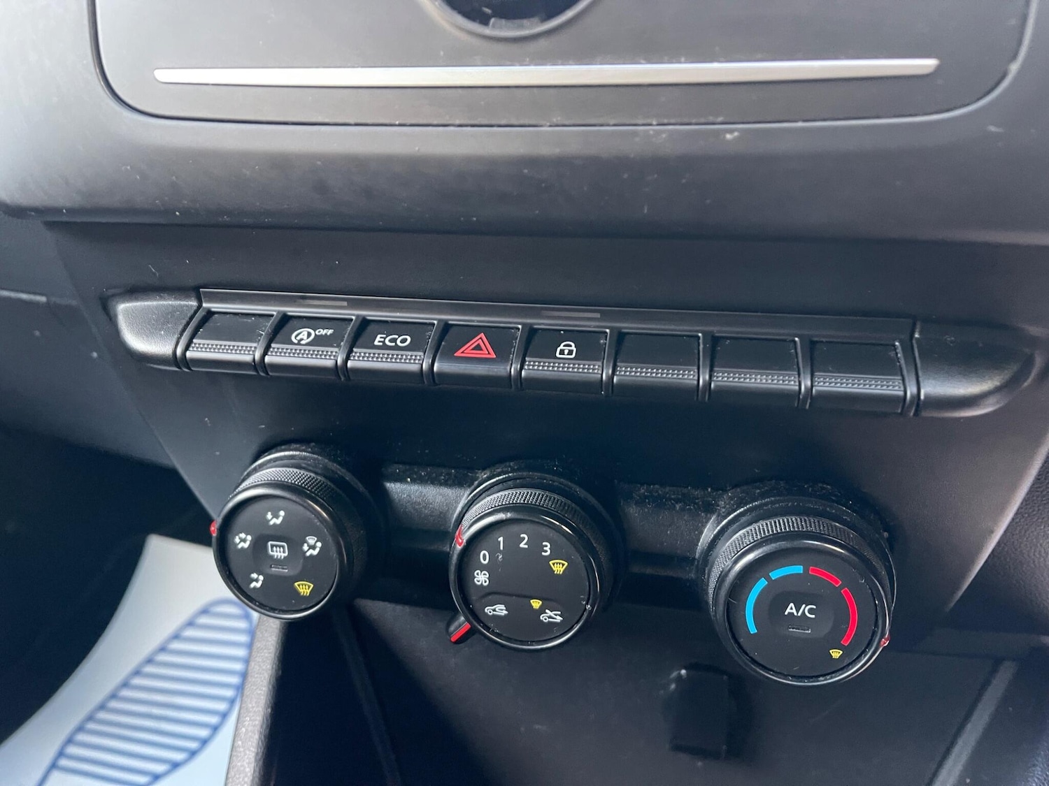 Used Dacia Duster 2018 for sale - 76969796: Photo 32