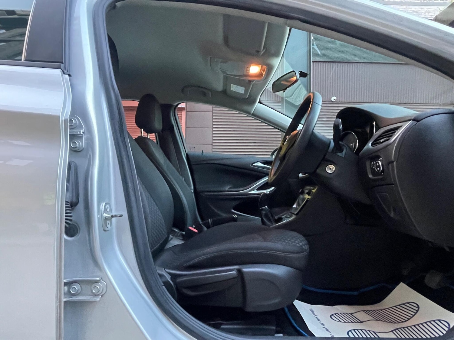 Used Vauxhall Astra for sale - 77016629: Photo 32