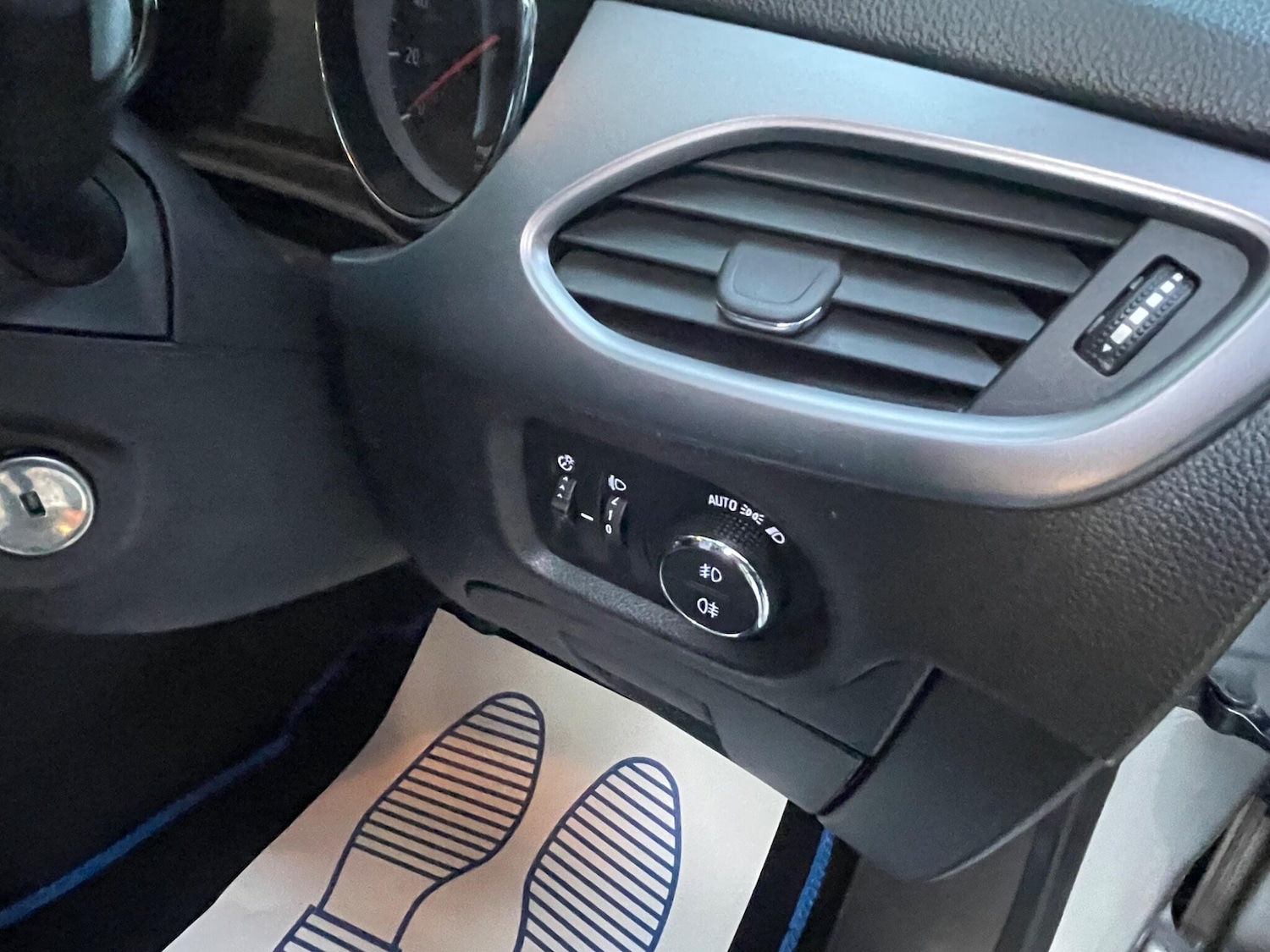 Used Vauxhall Astra for sale - 77016629: Photo 35