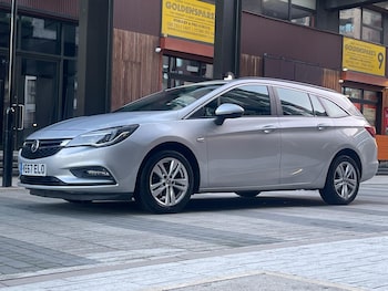 Used Vauxhall Astra 2017 for sale - 77016629: Photo