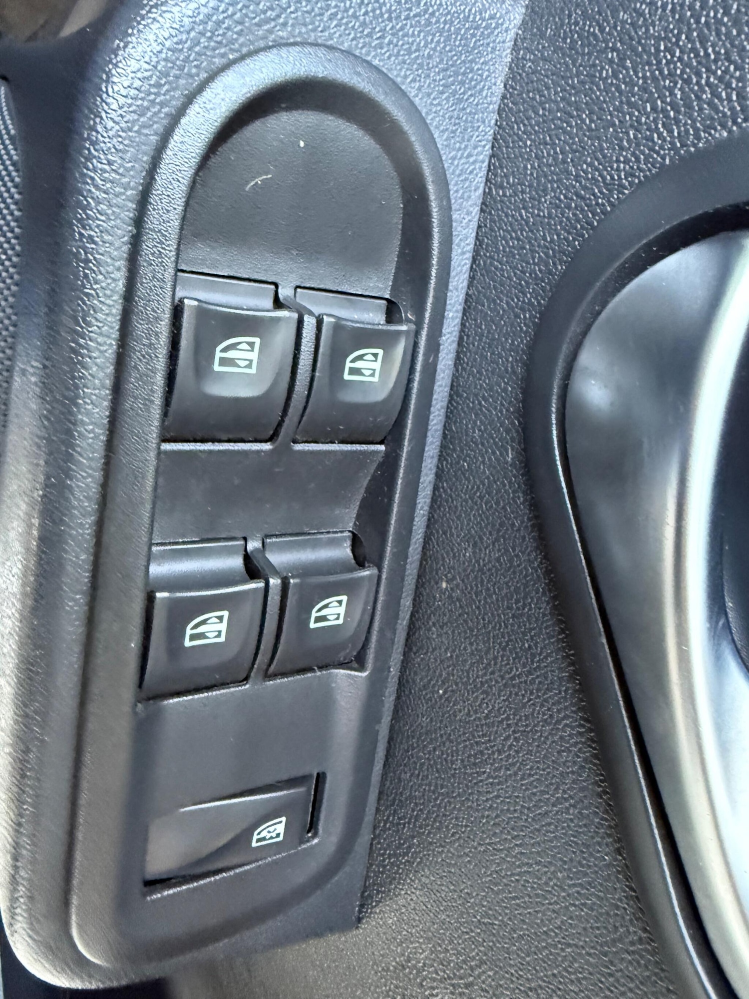 Used Dacia Duster 2017 for sale - 77737700: Photo 19