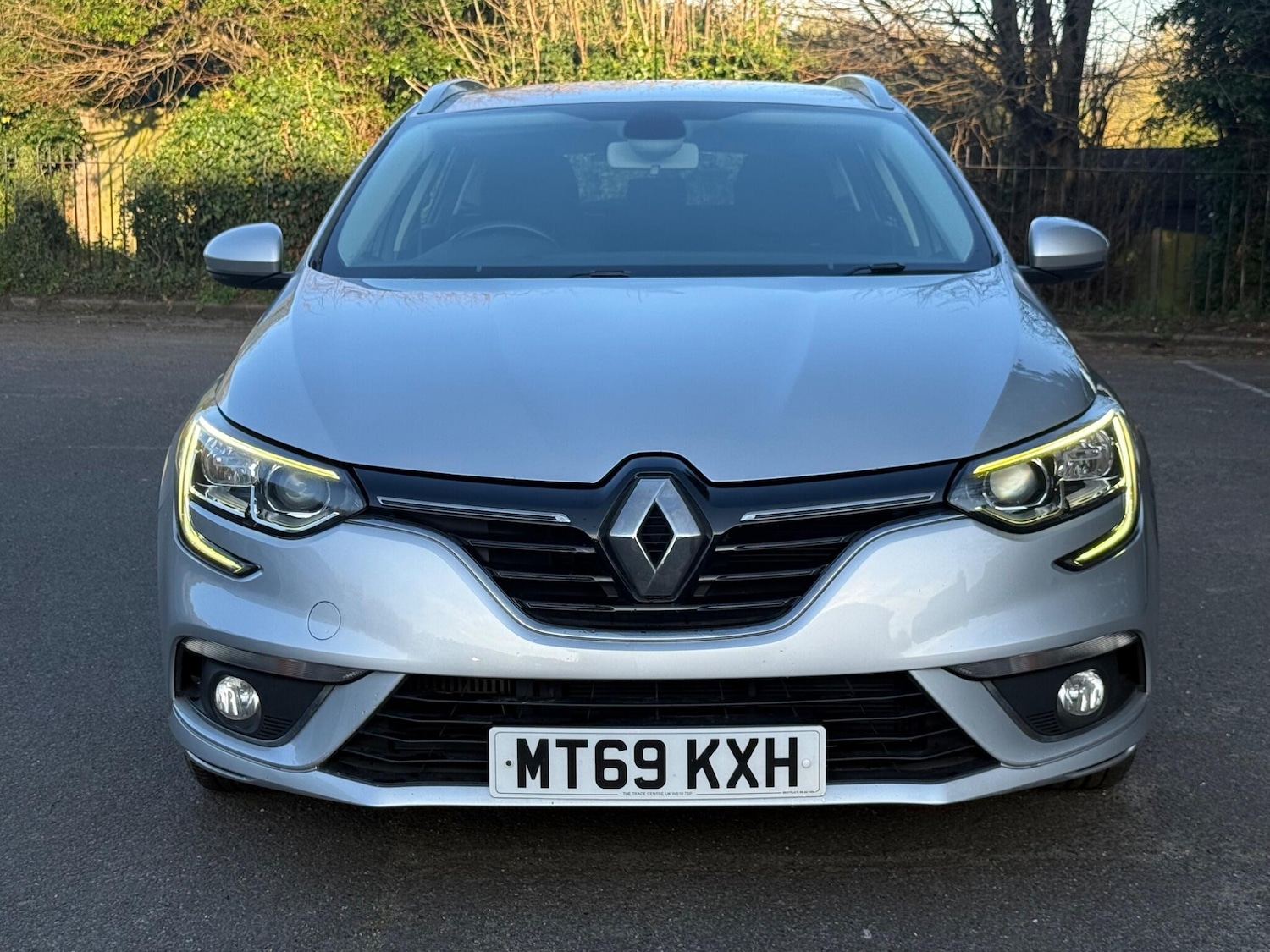 Used Renault Megane 2019 for sale - 78156717: Photo 2