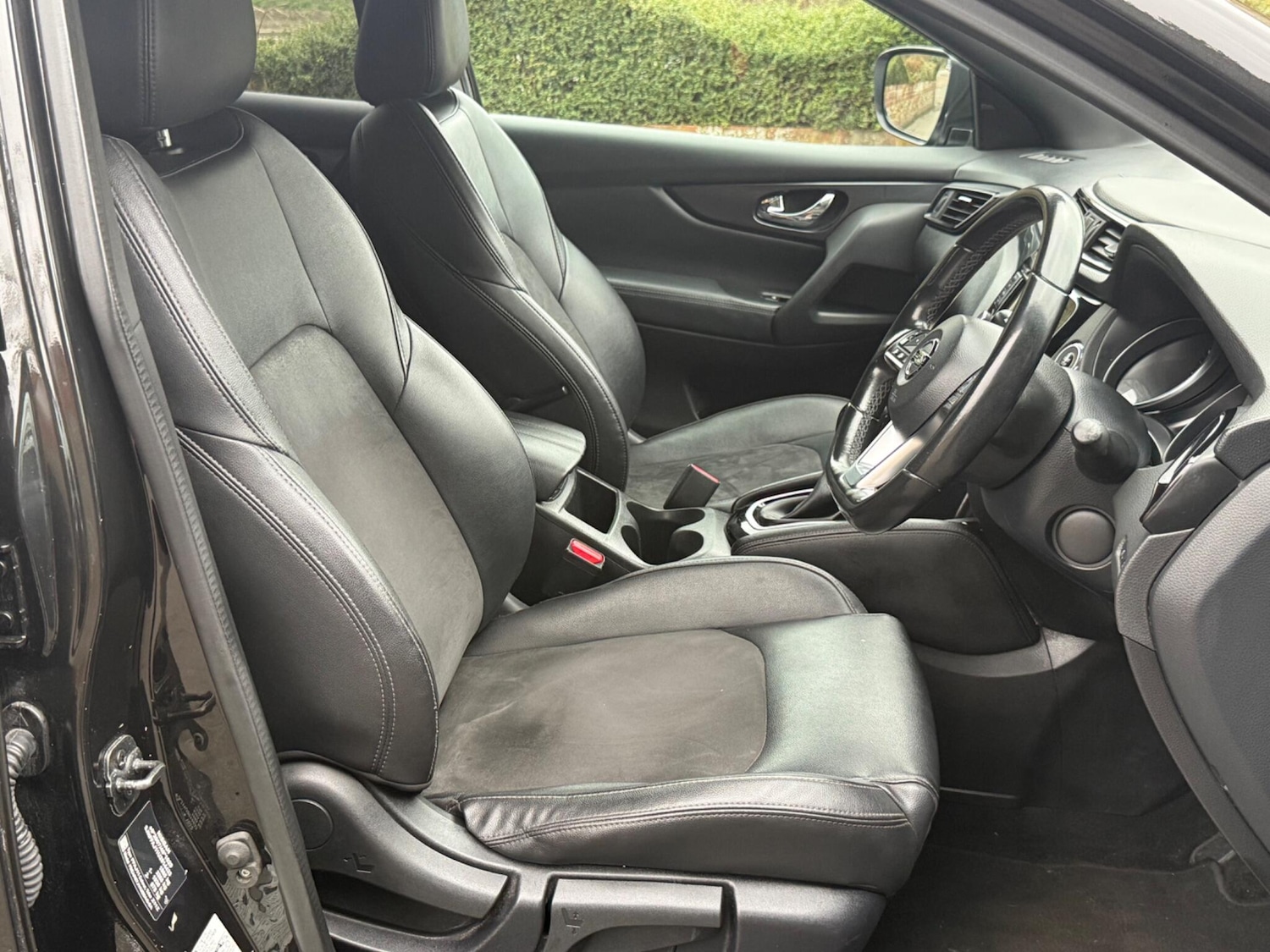 Used Nissan Qashqai for sale - 77684372: Photo 23