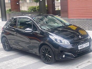 Used Peugeot 208 2018 for sale - 75635302: Photo