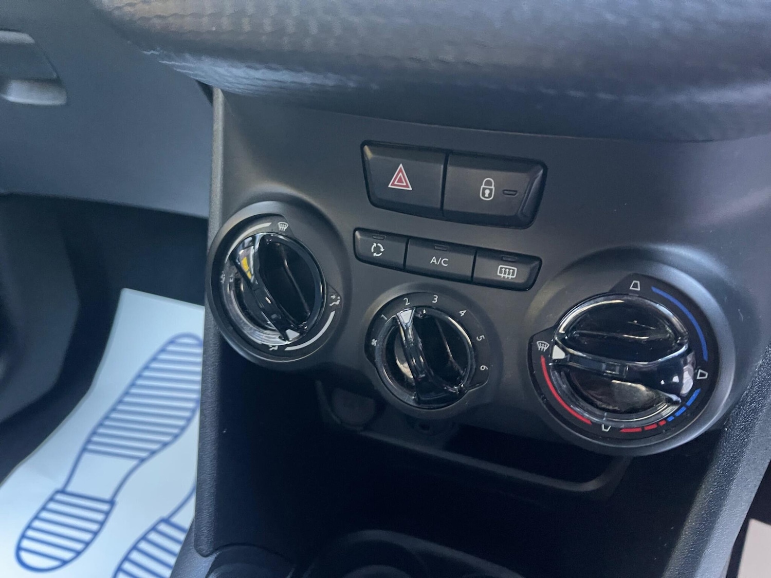 Used Peugeot 208 2017 for sale - 77131365: Photo 29