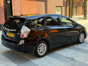 Used Toyota Prius+ 2014 for sale - 78430483: Photo