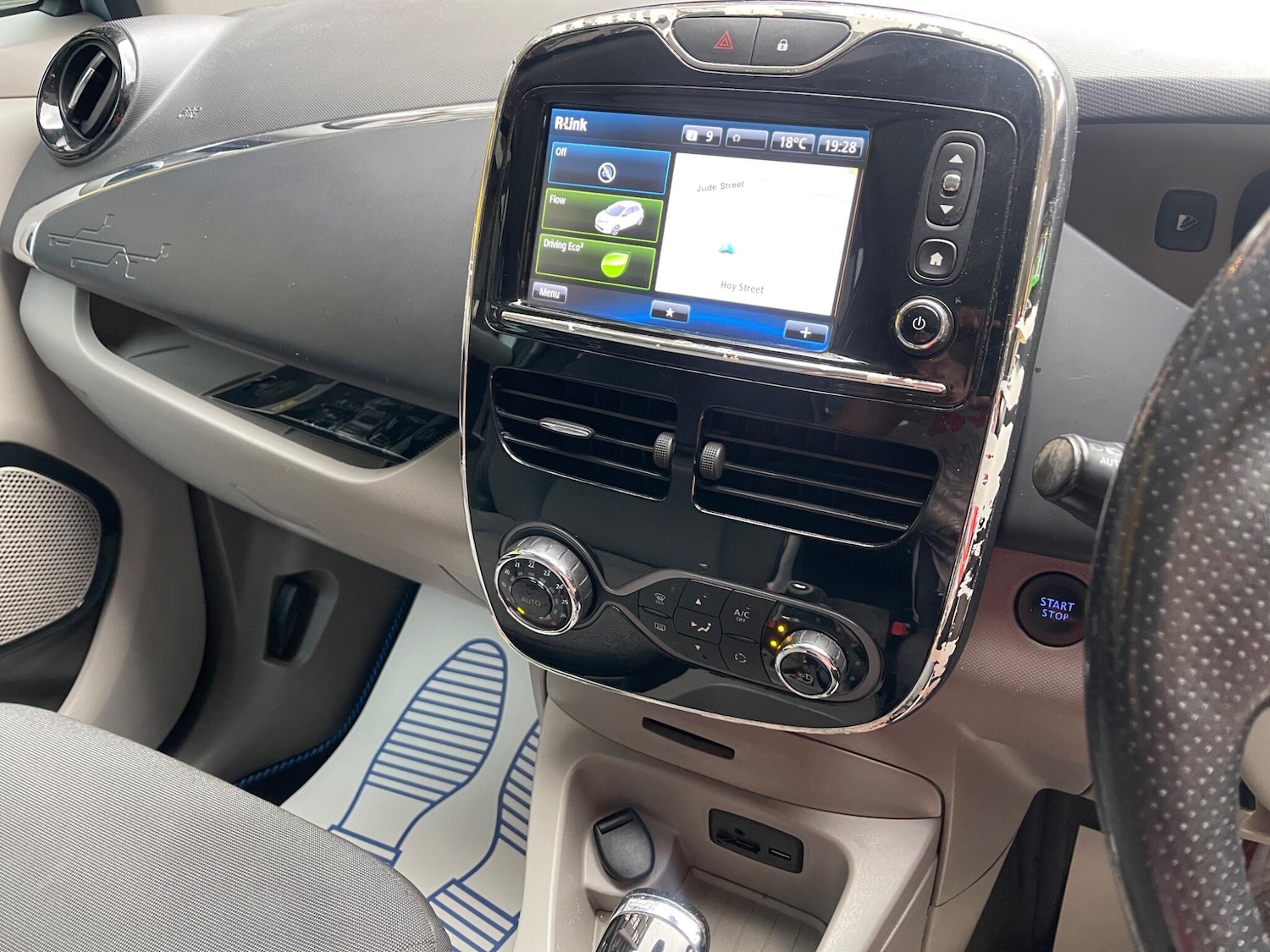 Used Renault Zoe for sale - 77215409: Photo 36