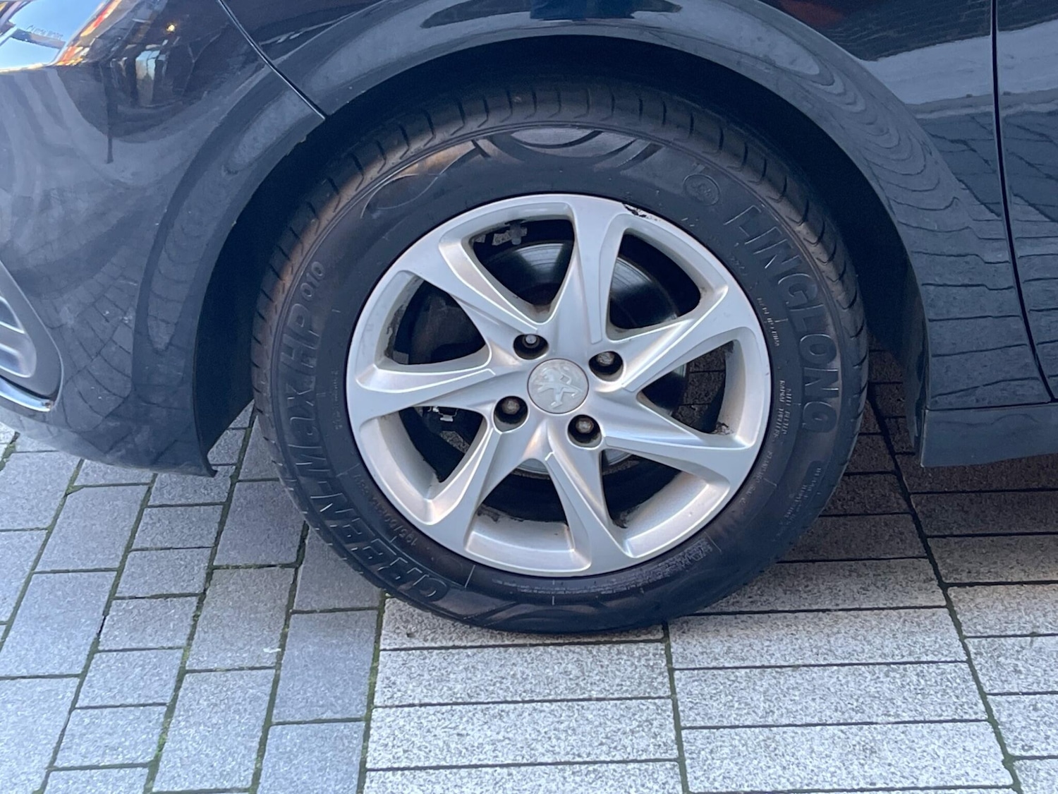 Used Peugeot 208 2017 for sale - 77671604: Photo 40