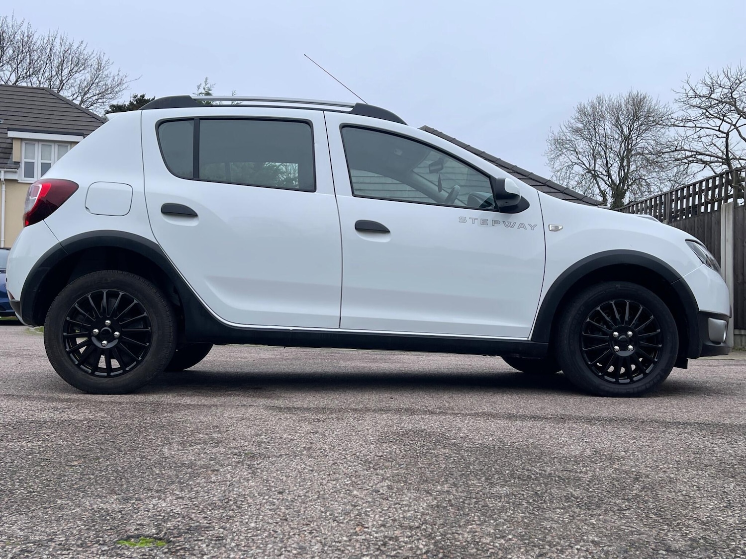 Used Dacia Sandero Stepway 2015 for sale - 76994697: Photo 3