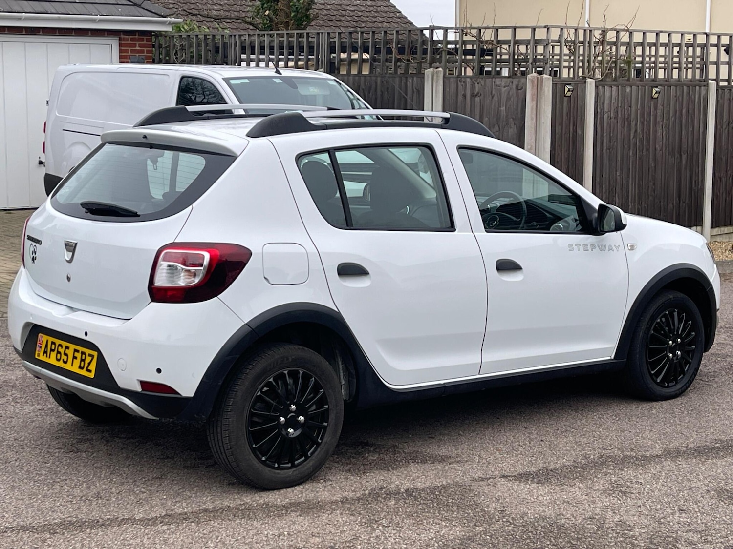 Used Dacia Sandero Stepway 2015 for sale - 76994697: Photo 6