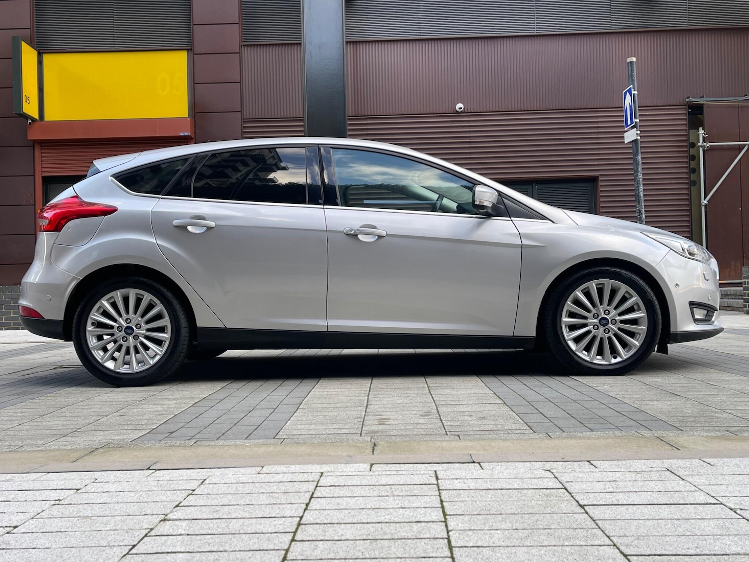 Used Ford Focus 2017 for sale - 77081292: Photo 3