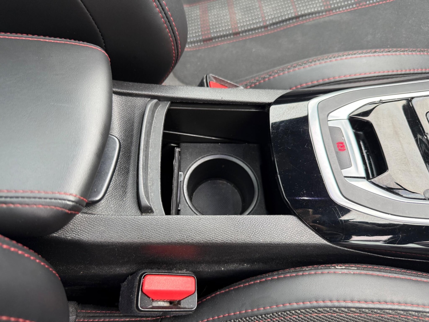 Used Peugeot 308 2018 for sale - 77633223: Photo 39