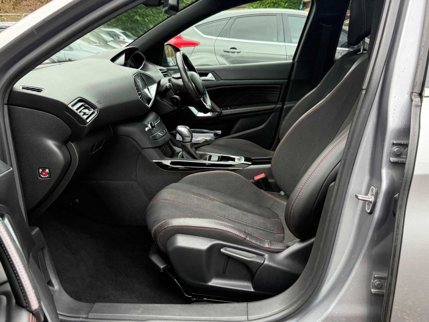 Used Peugeot 308 2018 for sale - 77633223: Photo 45