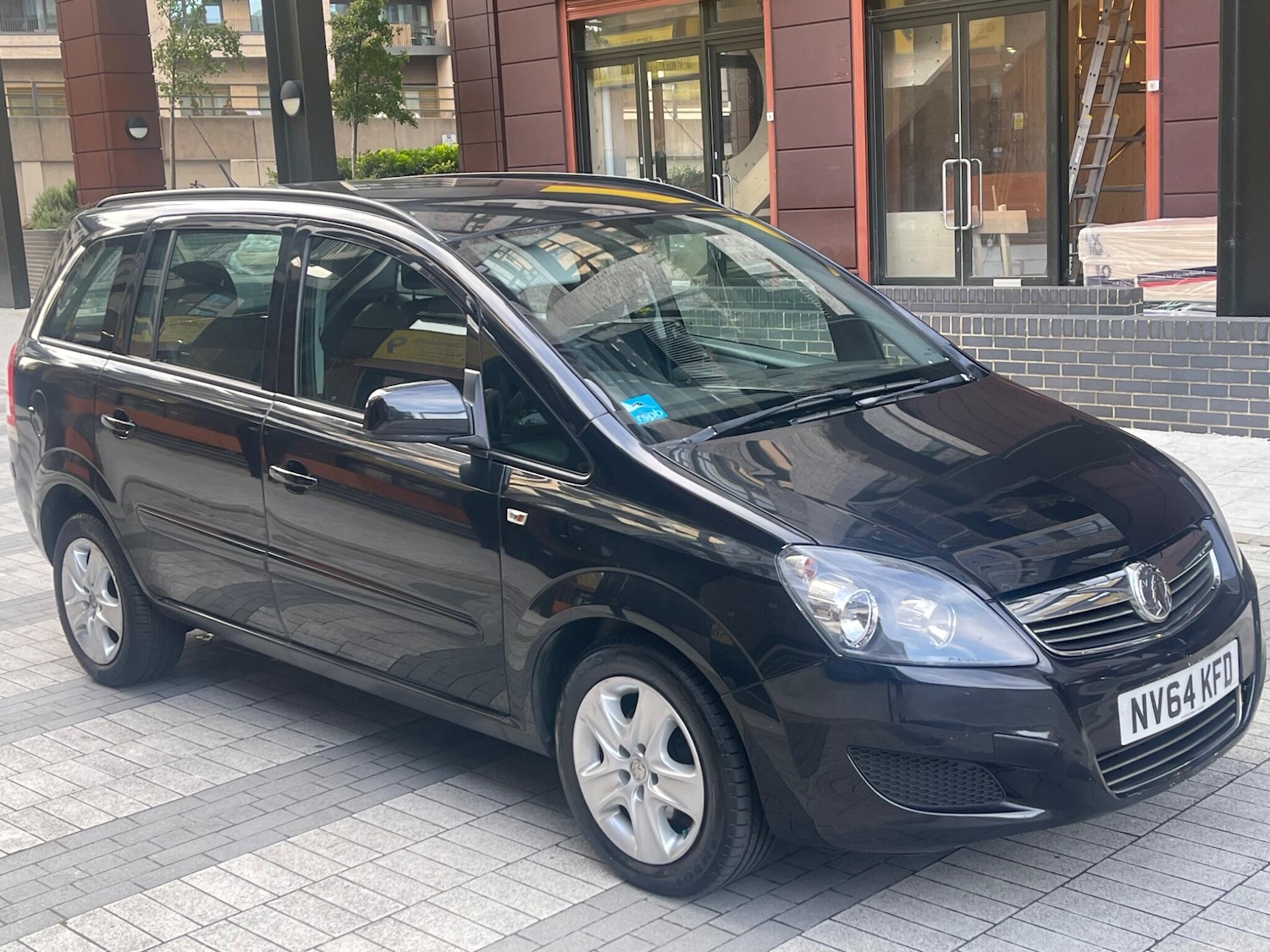 Used Vauxhall Zafira 2014 for sale - 77215241: Photo 2