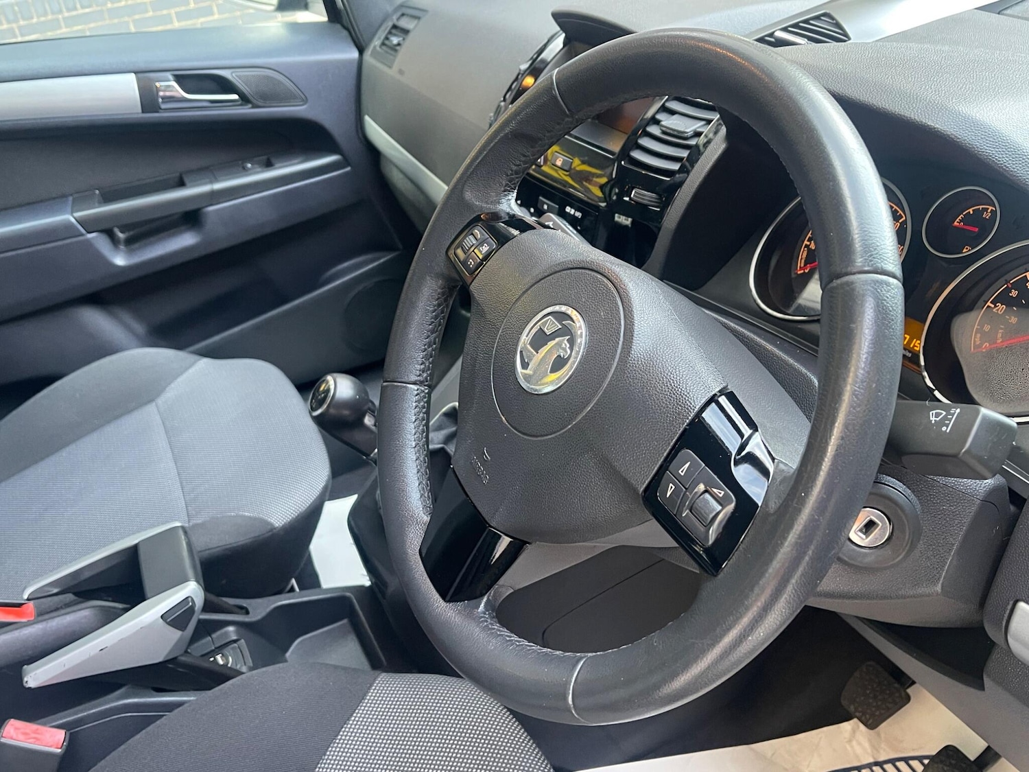 Used Vauxhall Zafira 2014 for sale - 77215241: Photo 32