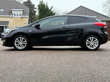 Used Kia Pro Ceed 2015 for sale - 77496939: Photo